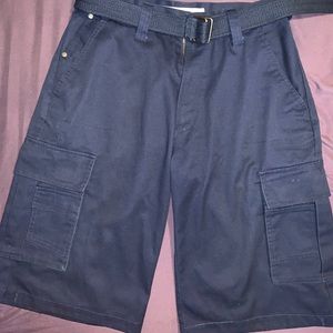 Navy men’s cargo shorts
